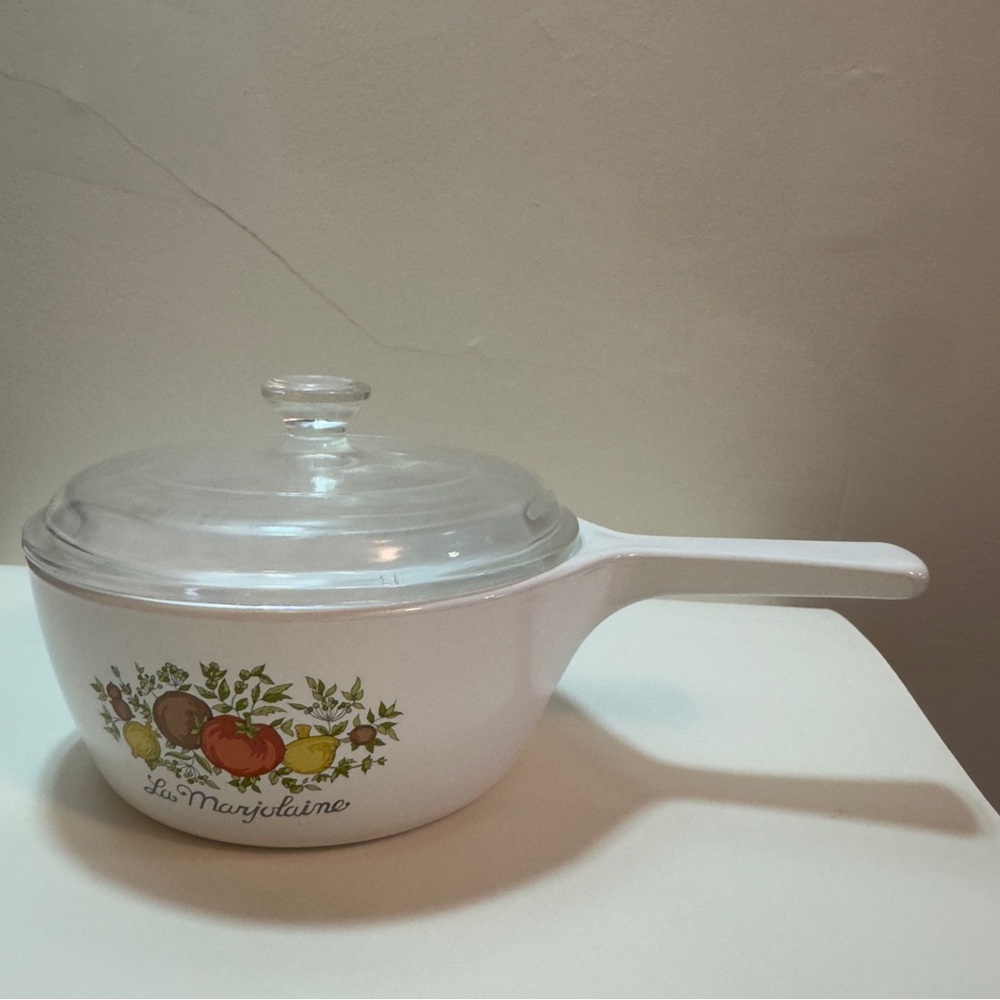Vintage Corningware Spice of Life “La Marjolaine” 1.5-Pint Saucepan w/Pyrex Lid
